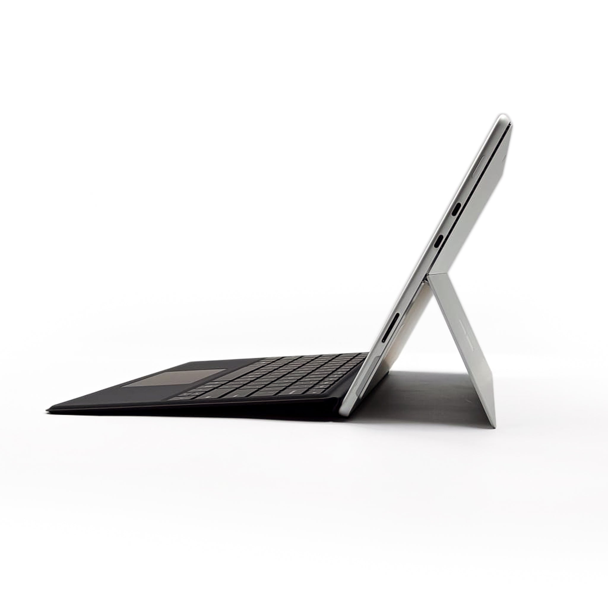 Microsoft Surface Pro 8 | 13 Zoll | Intel Core i7 der 11. Generation, 3,00 GHz | 16 GB RAM | 256 GB SSD